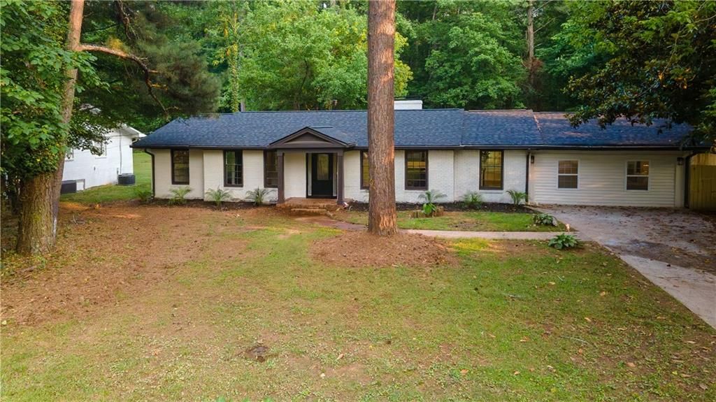 3790 VILLAGE SW Drive, Atlanta, GA 30331