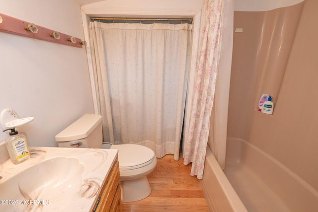 12 Parmly Street, Rumson, NJ 07760