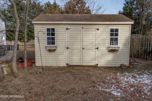 12 Parmly Street, Rumson, NJ 07760