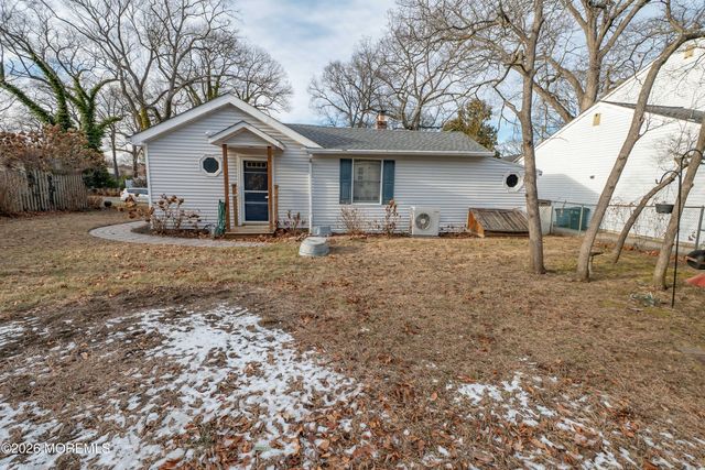 12 Parmly Street, Rumson, NJ 07760