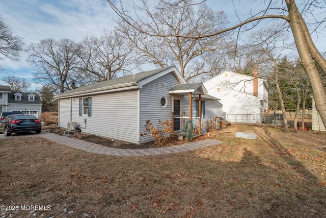 12 Parmly Street, Rumson, NJ 07760