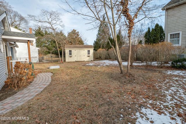 12 Parmly Street, Rumson, NJ 07760