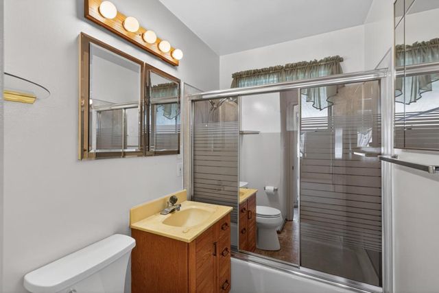 6717 Whitsett Dr, North Highlands, CA 95660