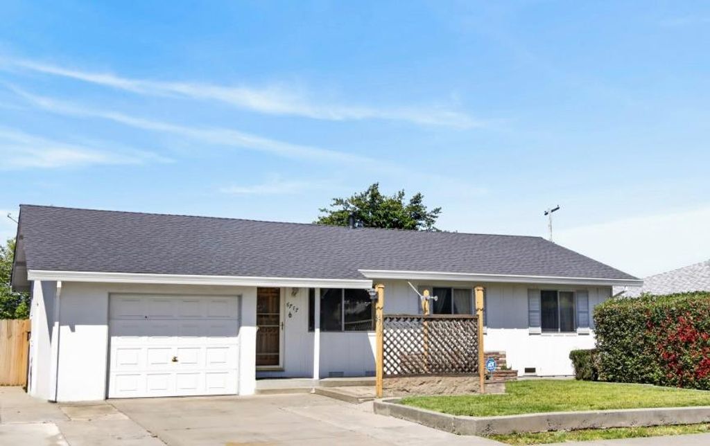 6717 Whitsett Dr, North Highlands, CA 95660