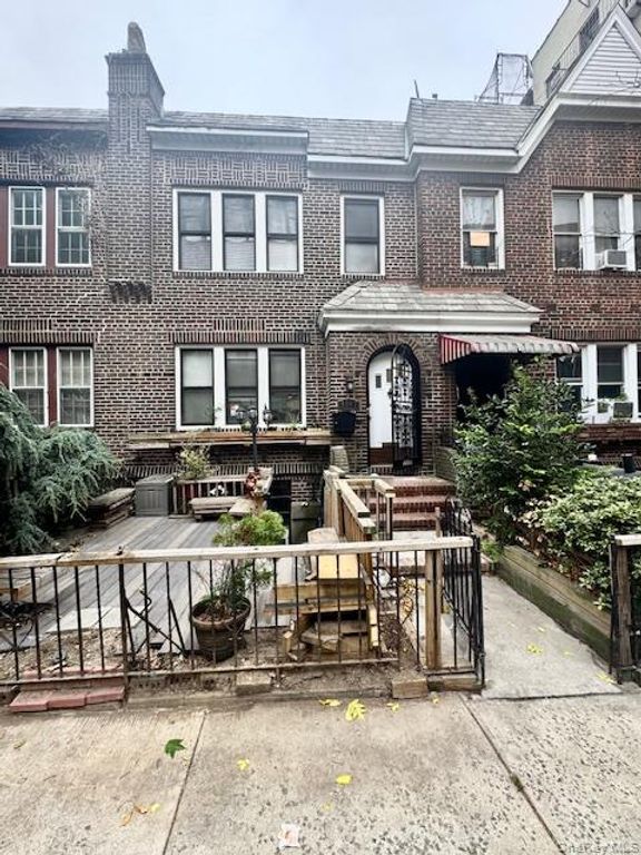45-47 43 Street, Sunnyside, NY 11104