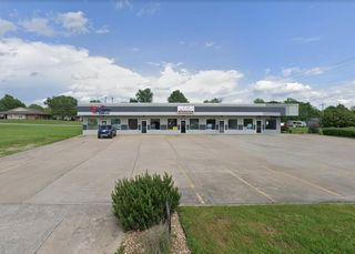 240 South Village Center Street, Nixa, MO 65714