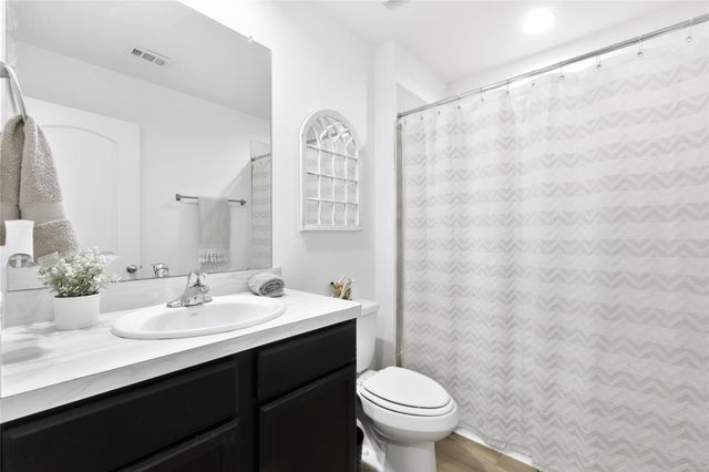 21214 Alder Oaks Drive, New Caney, TX 77357