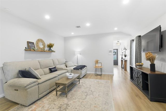 21214 Alder Oaks Drive, New Caney, TX 77357