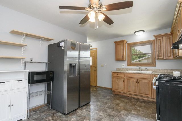 6727 Lone Elm DRIVE, Racine, WI 53402