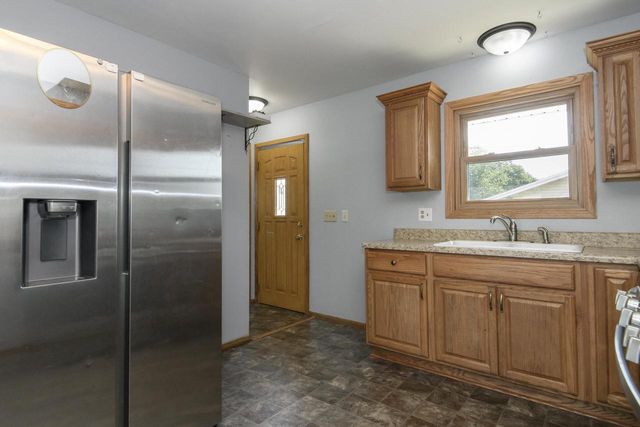 6727 Lone Elm DRIVE, Racine, WI 53402
