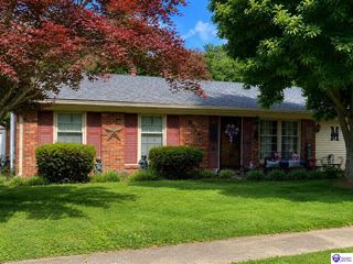9512 Shoshone Way, Louisville, KY 40258