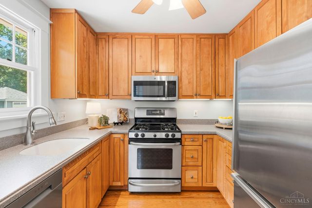 3669 Stettinius Avenue, Cincinnati, OH 45208