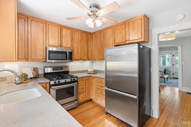 3669 Stettinius Avenue, Cincinnati, OH 45208