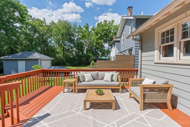 3669 Stettinius Avenue, Cincinnati, OH 45208