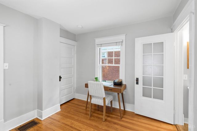 3669 Stettinius Avenue, Cincinnati, OH 45208