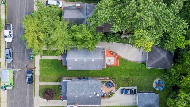 3669 Stettinius Avenue, Cincinnati, OH 45208