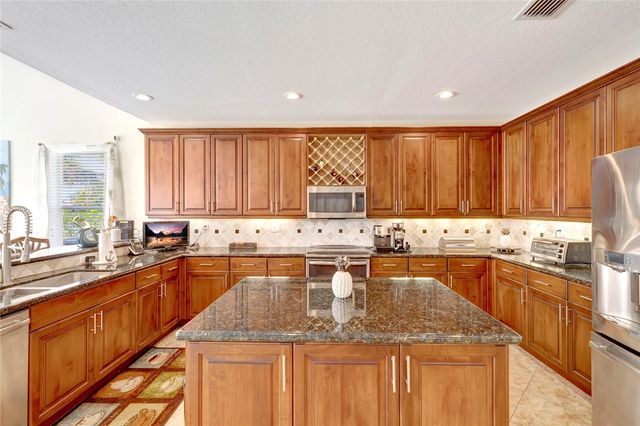 2355 Little Eagle Lane SW, Vero Beach, FL 32962