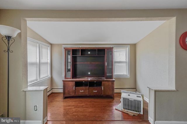 827 OLIVE ST, Roebling, NJ 08554