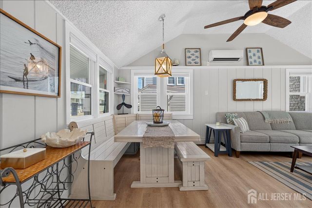 69 Spray Way, Lavallette, NJ 08735
