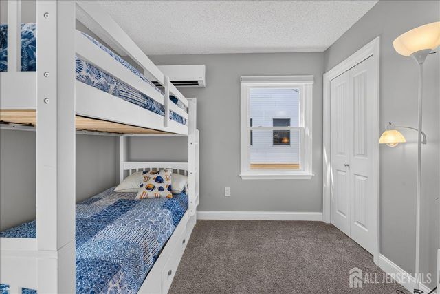 69 Spray Way, Lavallette, NJ 08735