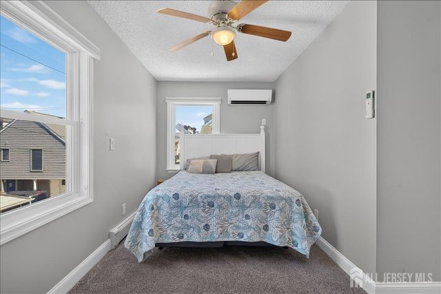 69 Spray Way, Lavallette, NJ 08735