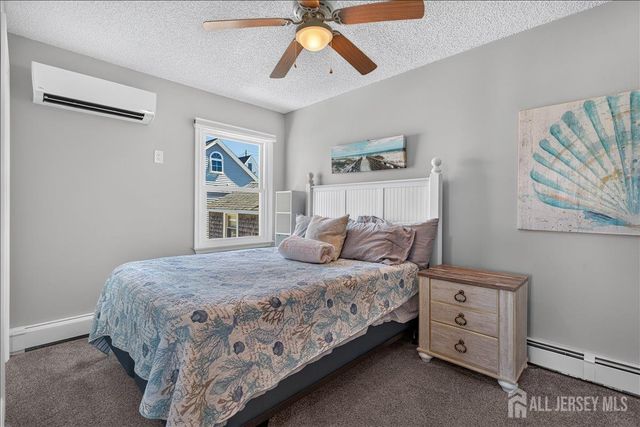 69 Spray Way, Lavallette, NJ 08735