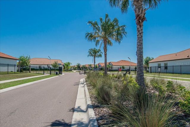 17410 HOLLY WELL AVENUE, Wimauma, FL 33598