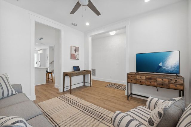 7403 Sunset Avenue, Panama City Beach, FL 32408