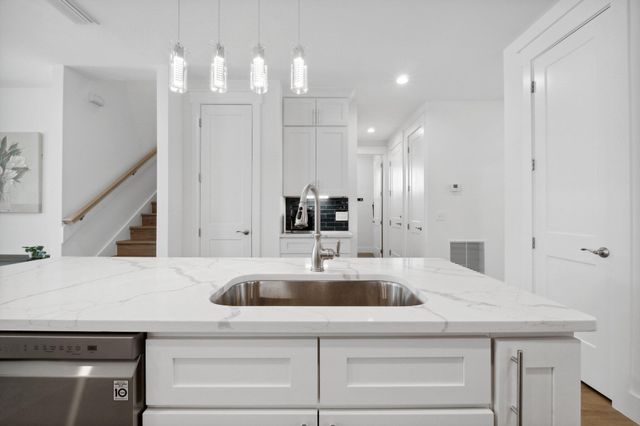 7403 Sunset Avenue, Panama City Beach, FL 32408