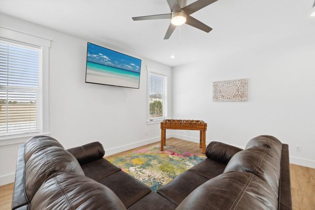 7403 Sunset Avenue, Panama City Beach, FL 32408