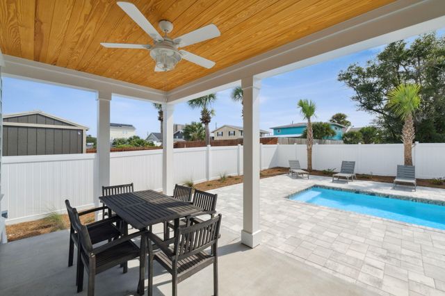 7403 Sunset Avenue, Panama City Beach, FL 32408