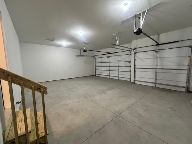 4048 Arbor Drive, Woodbury, MN 55129