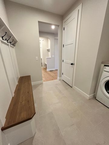 4048 Arbor Drive, Woodbury, MN 55129