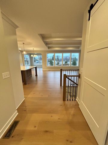 4048 Arbor Drive, Woodbury, MN 55129