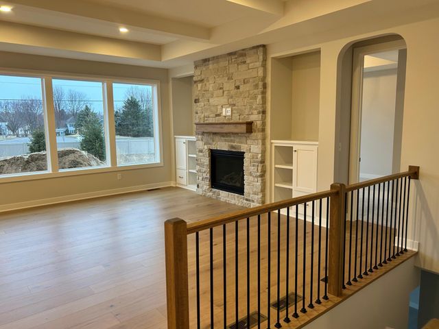 4048 Arbor Drive, Woodbury, MN 55129