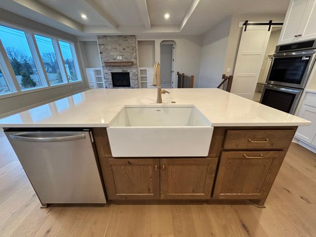 4048 Arbor Drive, Woodbury, MN 55129