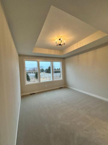 4048 Arbor Drive, Woodbury, MN 55129