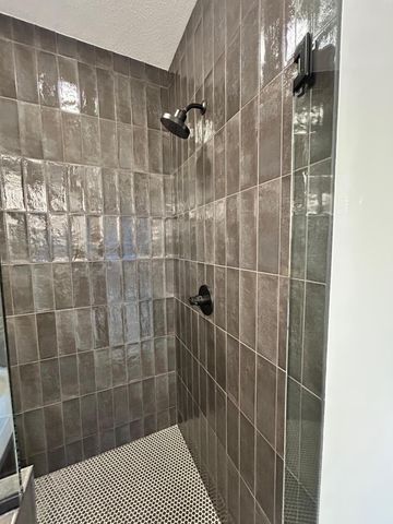 4048 Arbor Drive, Woodbury, MN 55129