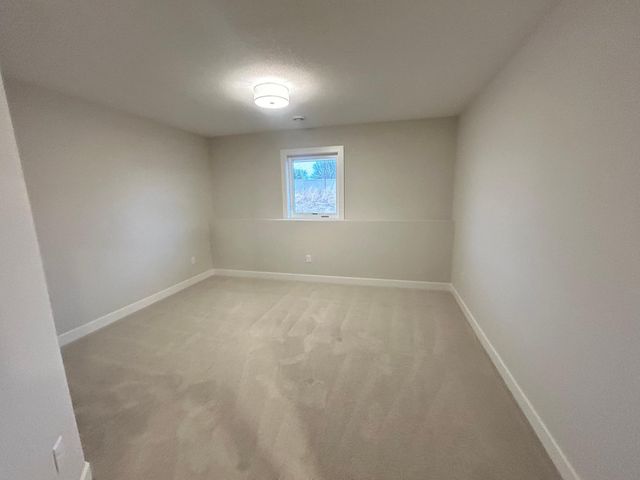 4048 Arbor Drive, Woodbury, MN 55129