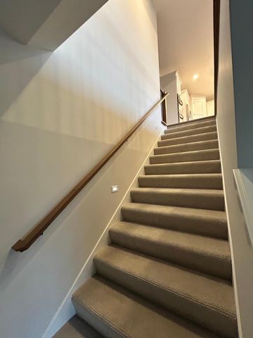 4048 Arbor Drive, Woodbury, MN 55129