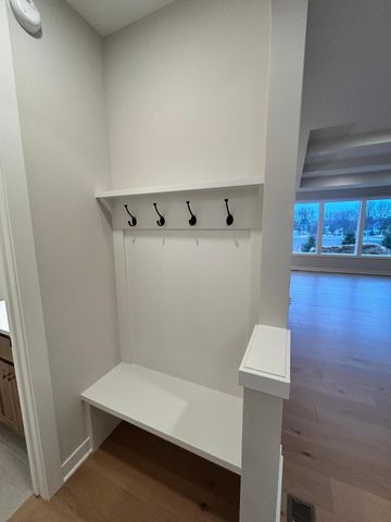 4048 Arbor Drive, Woodbury, MN 55129