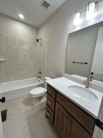 4048 Arbor Drive, Woodbury, MN 55129