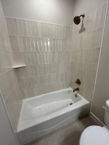 4048 Arbor Drive, Woodbury, MN 55129