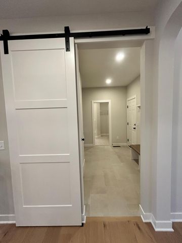 4048 Arbor Drive, Woodbury, MN 55129