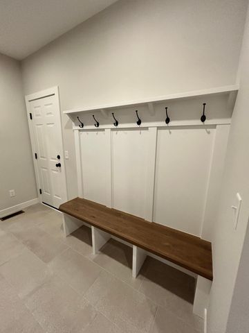 4048 Arbor Drive, Woodbury, MN 55129