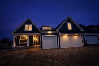 4048 Arbor Drive, Woodbury, MN 55129