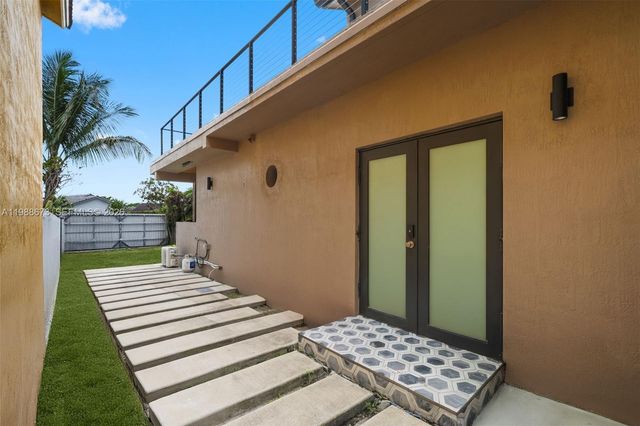 14888 SW 140th St, Miami, FL 33196