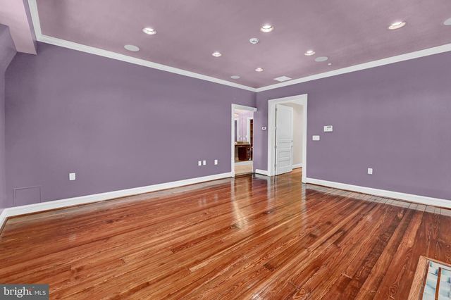 1126 N CHARLES ST, Baltimore, MD 21201