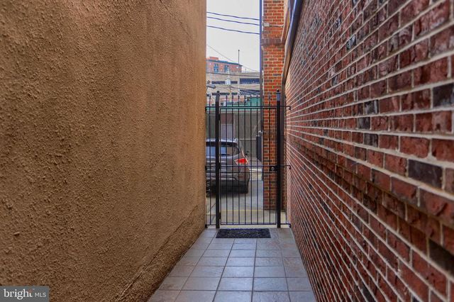 1126 N CHARLES ST, Baltimore, MD 21201