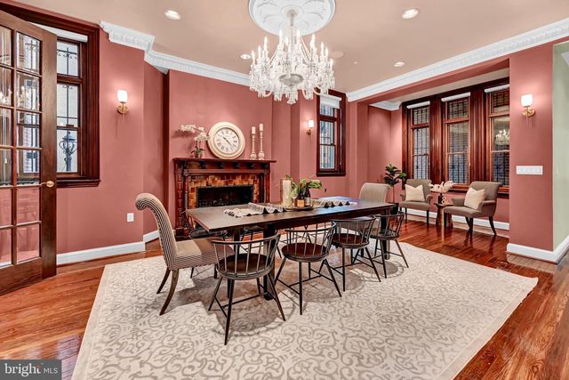 1126 N CHARLES ST, Baltimore, MD 21201